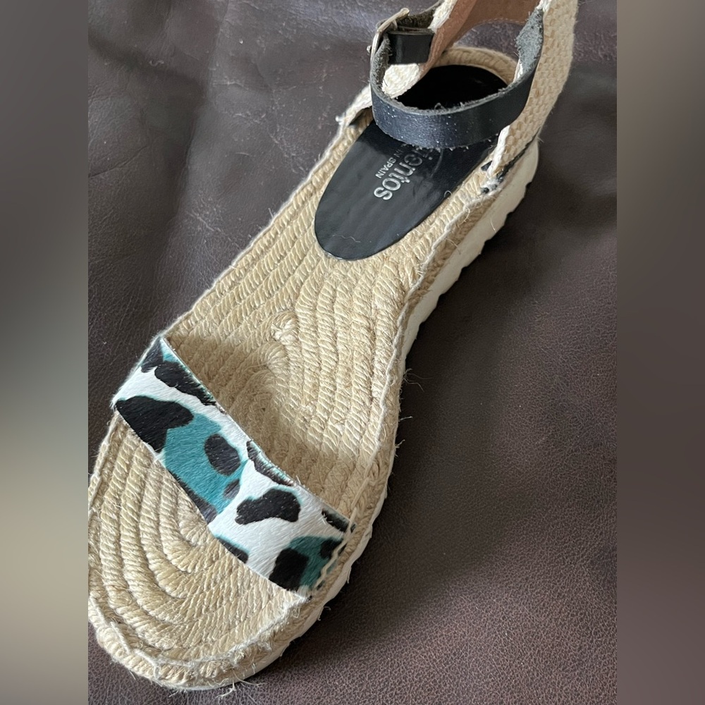 Elegant Spanish Espadrille Sandals with Cowskin Leopard Strap